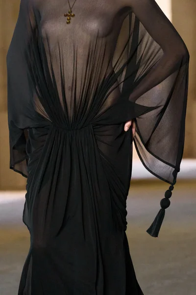 Look 96